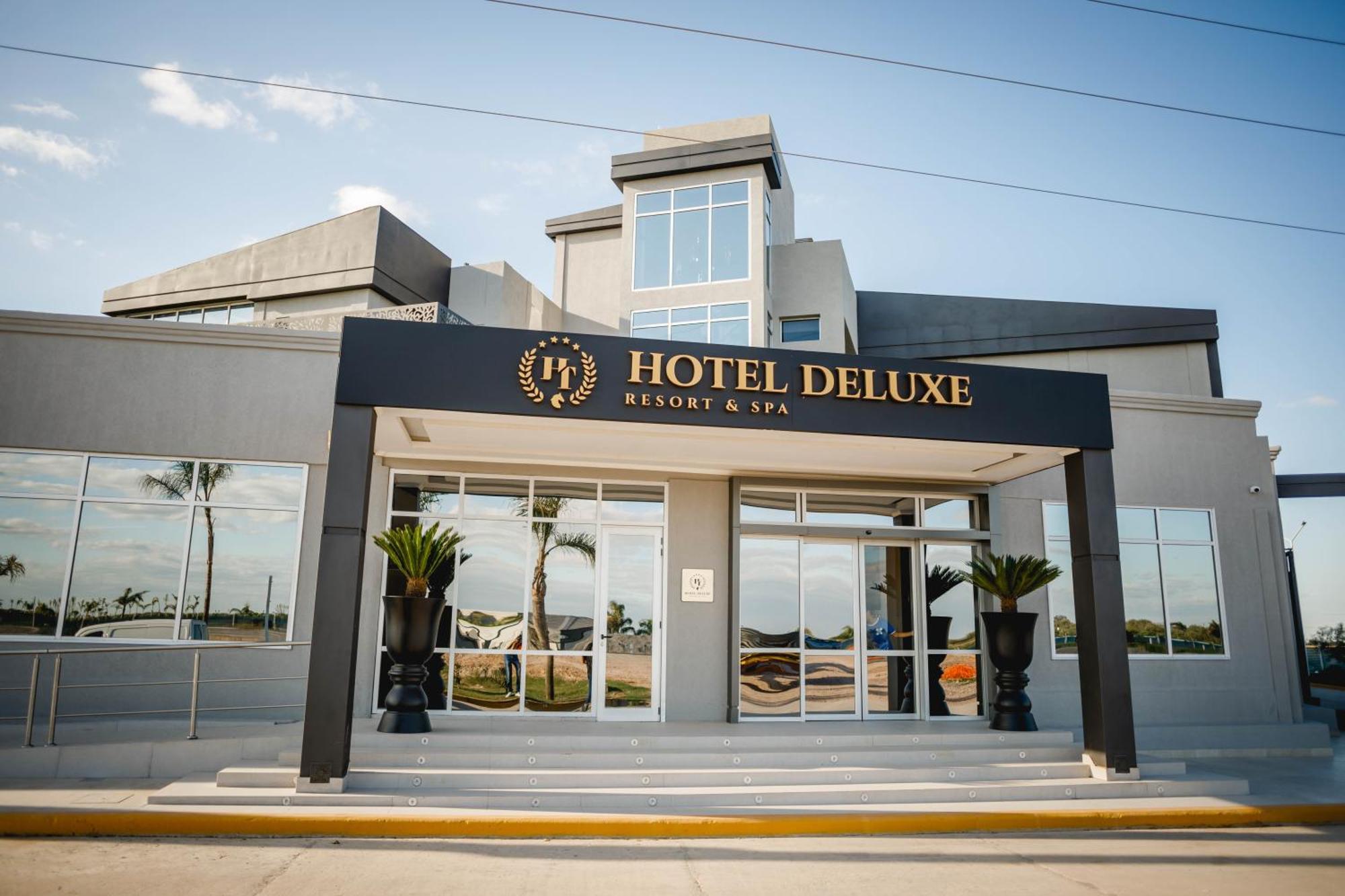 Ht Hotel Deluxe Resort & Spa سانتياغو ديل إستيرو المظهر الخارجي الصورة